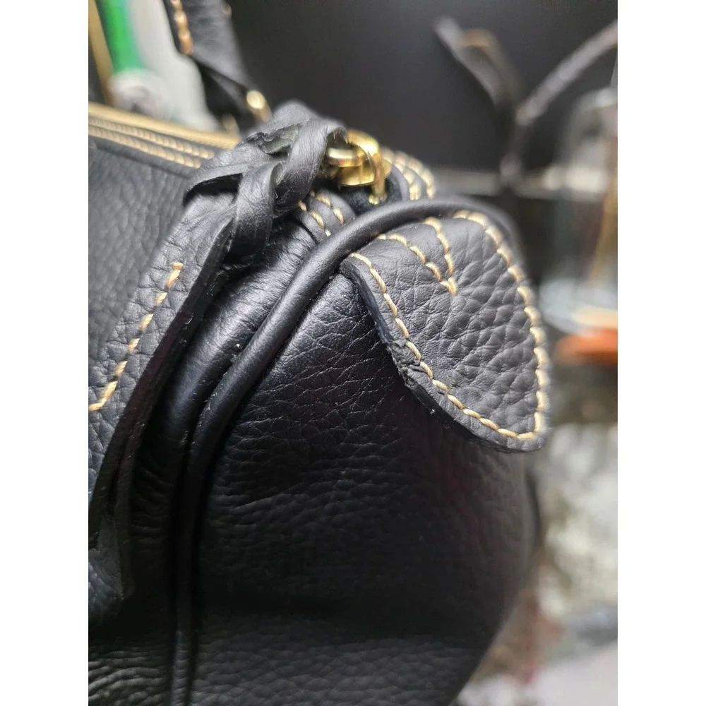 Dooney & Bourke Boston Barrel Bag Black Leather Good Contrast Stitch Satchel